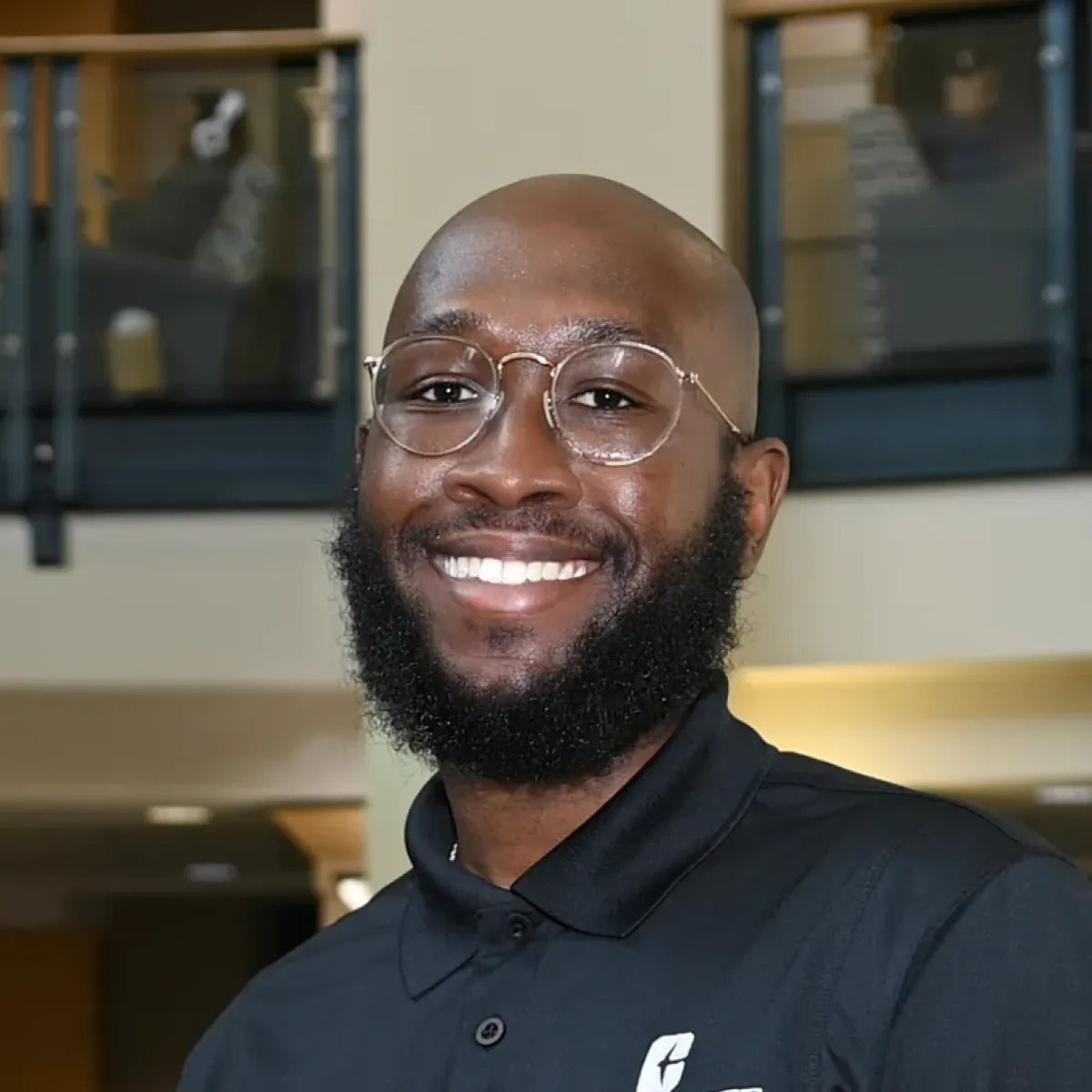 Desmond Brogsdale Headshot