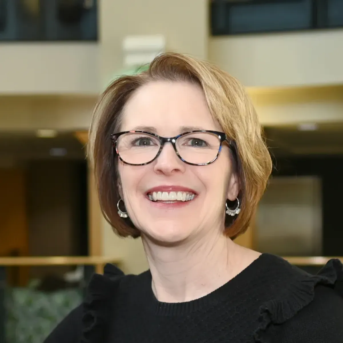 Karen Martin Headshot